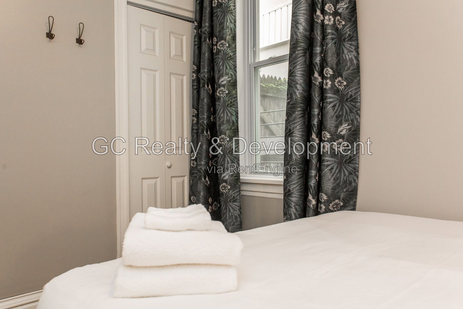 Gallery Image 16