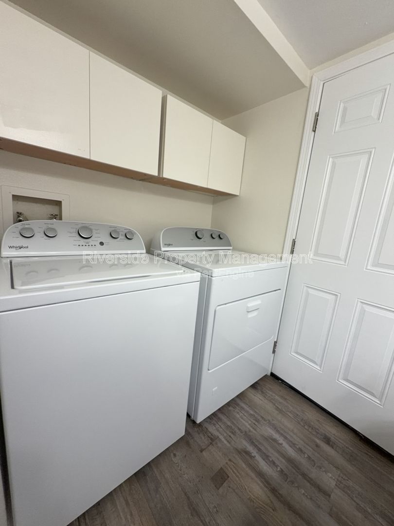 Gallery Image 15