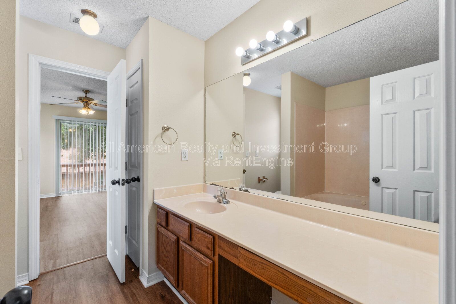 Gallery Image 15