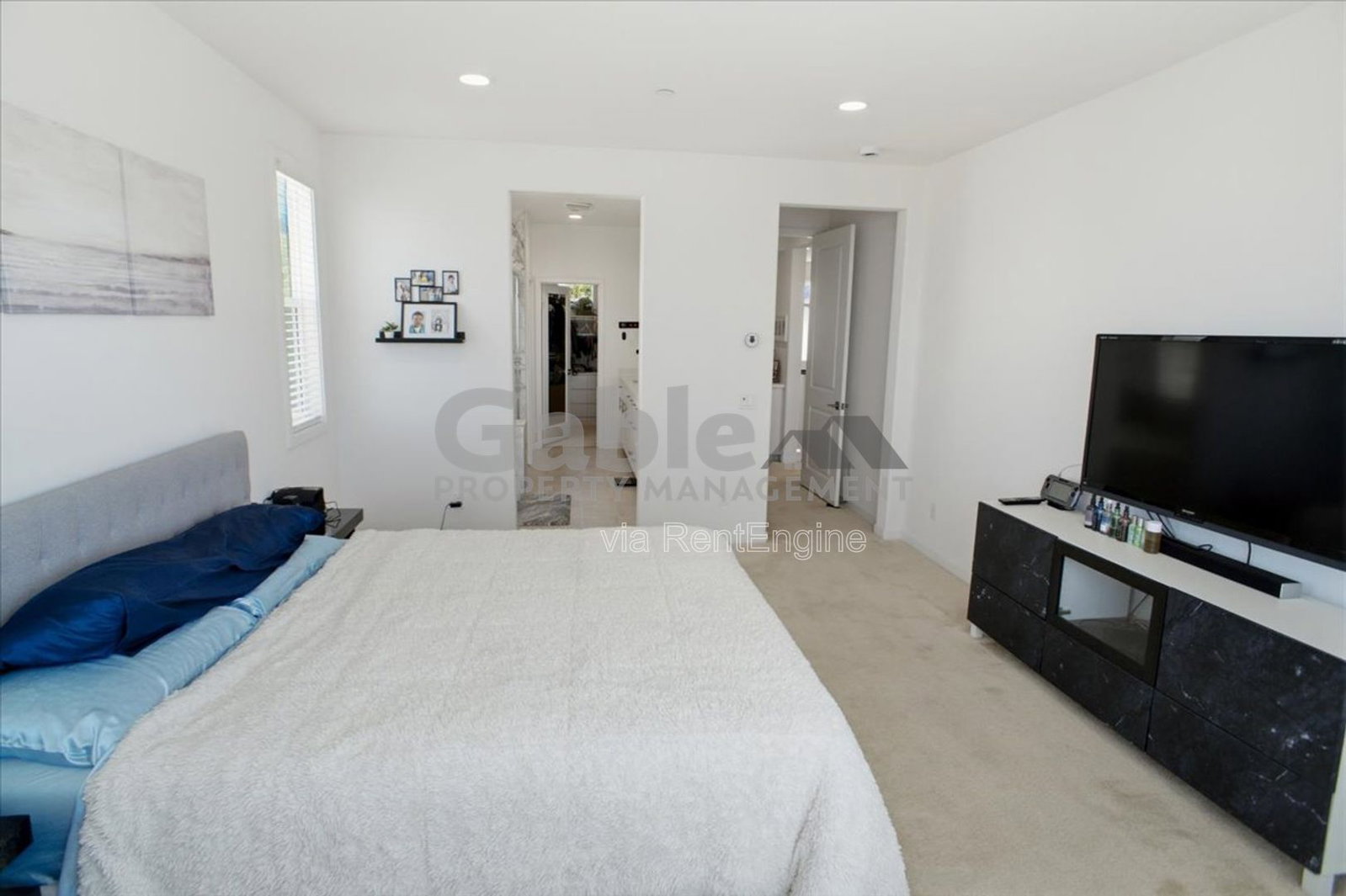 Gallery Image 16