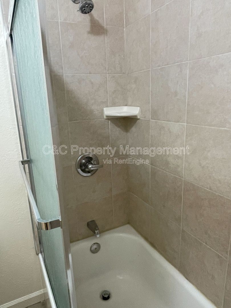 Gallery Image 17