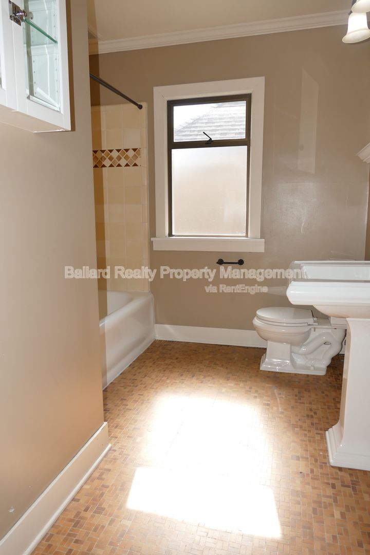 Gallery Image 20