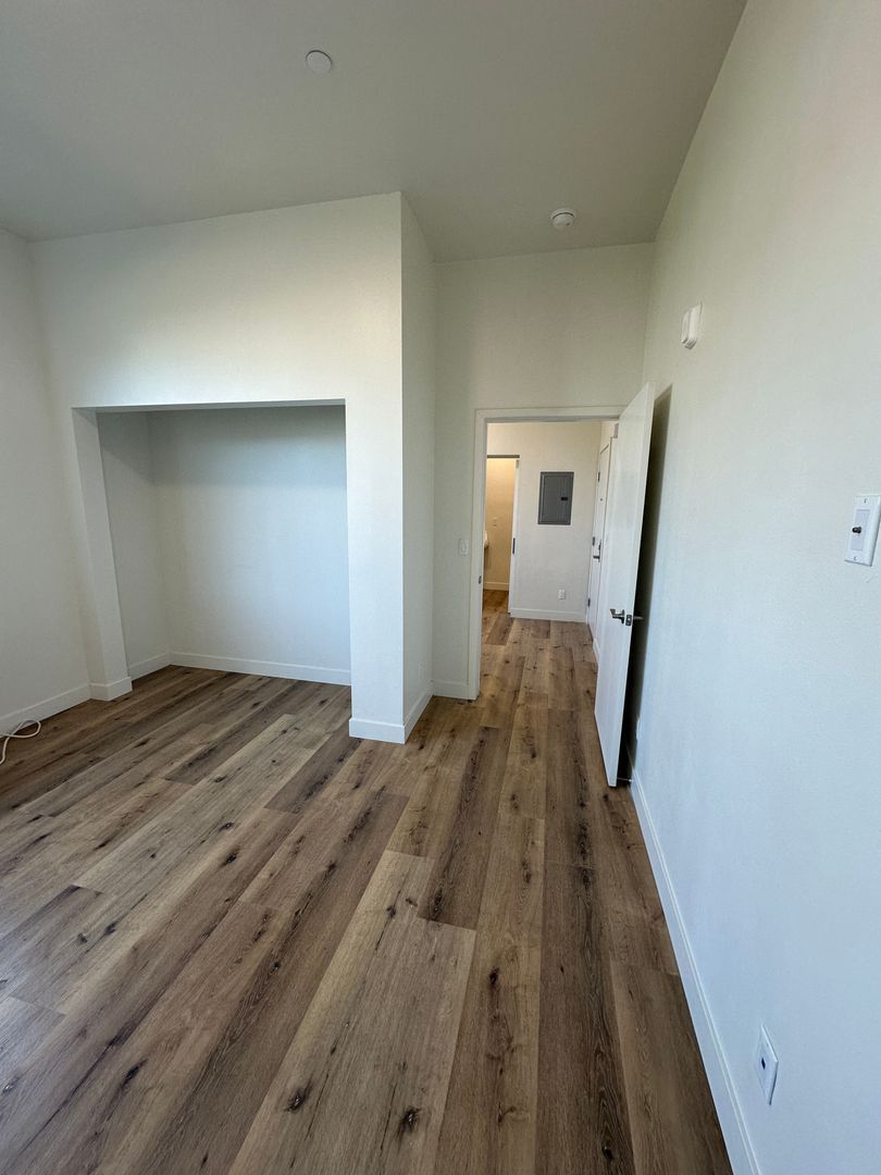 Gallery Image 7