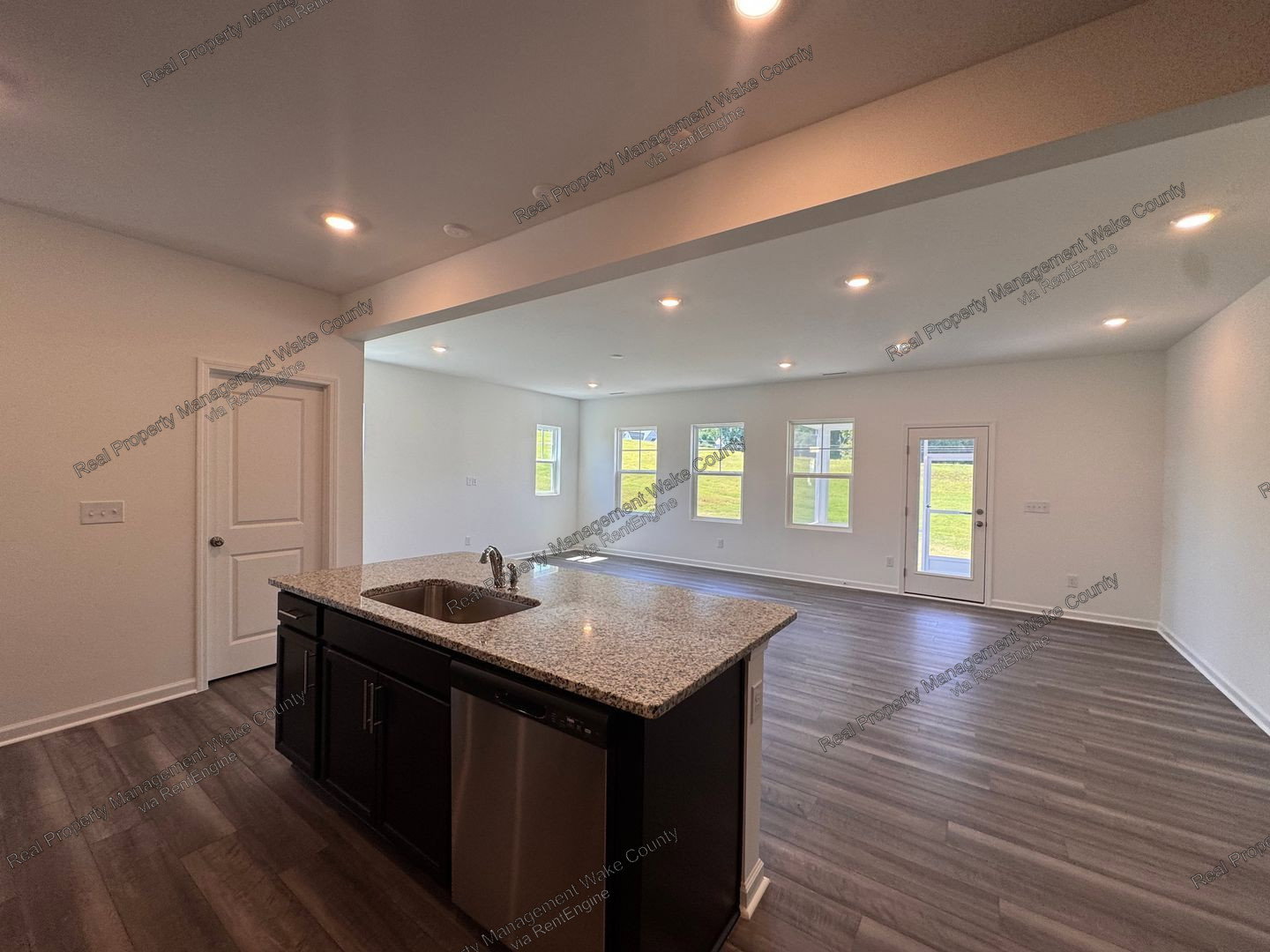 Gallery Image 16