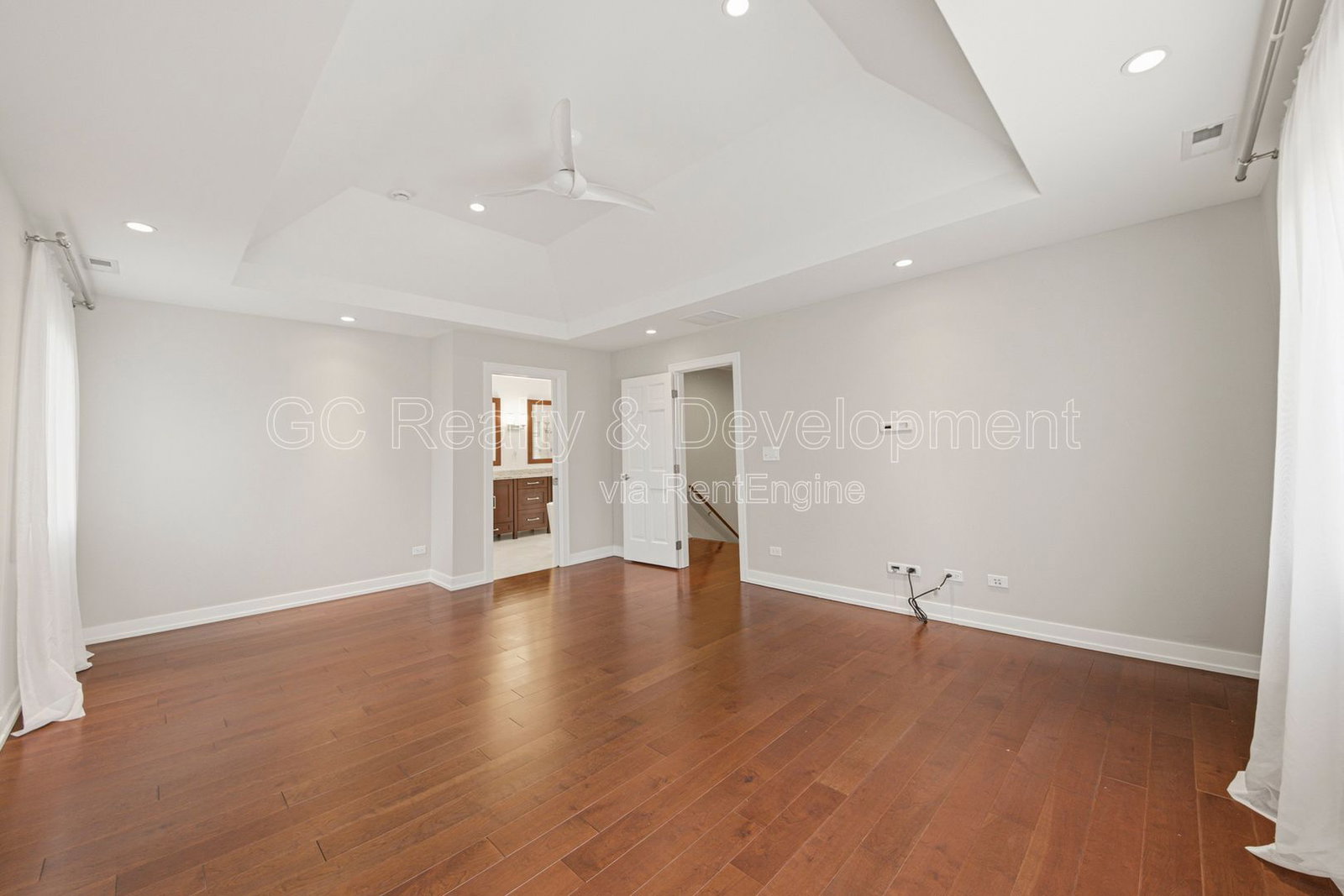 Gallery Image 17