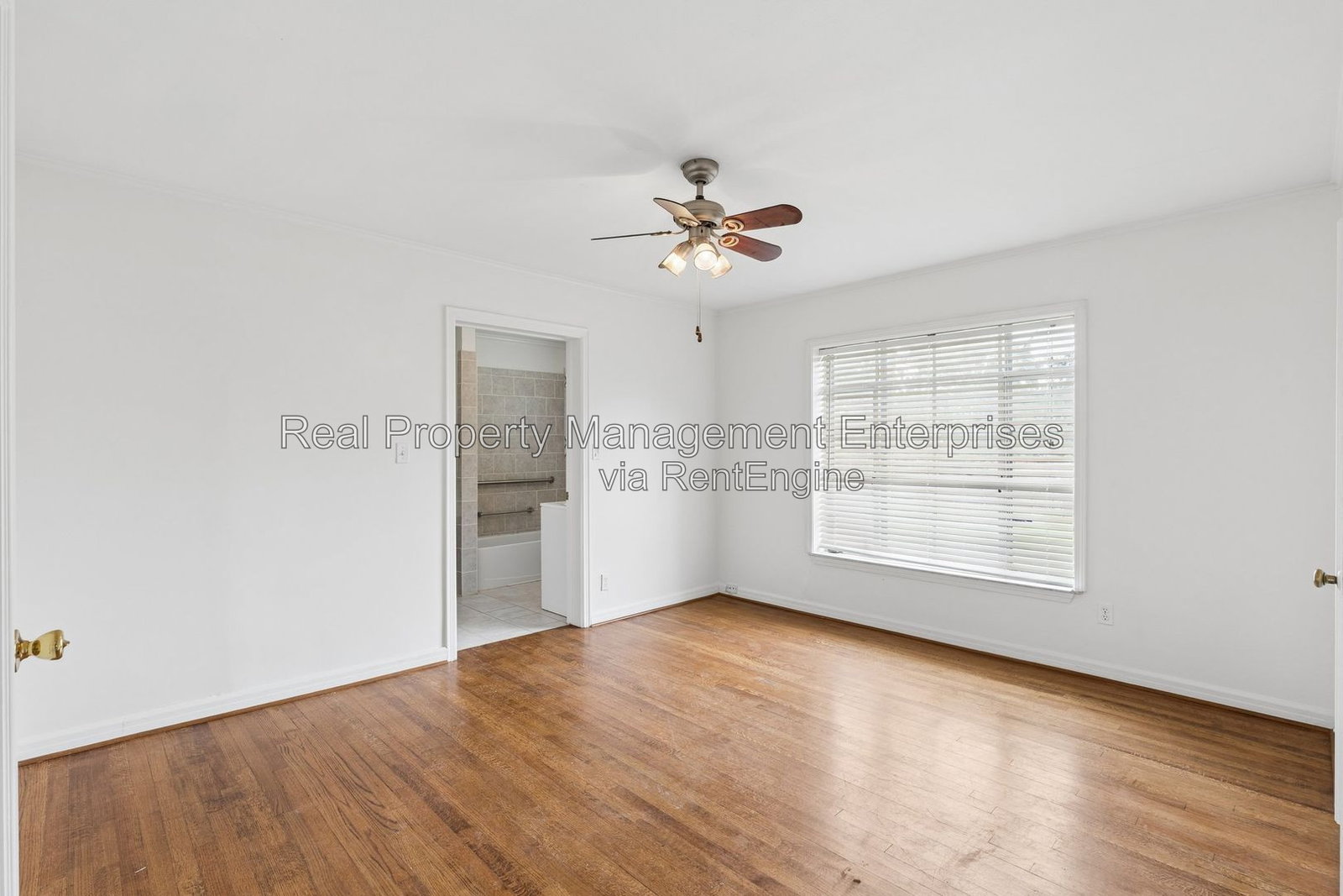 Gallery Image 30