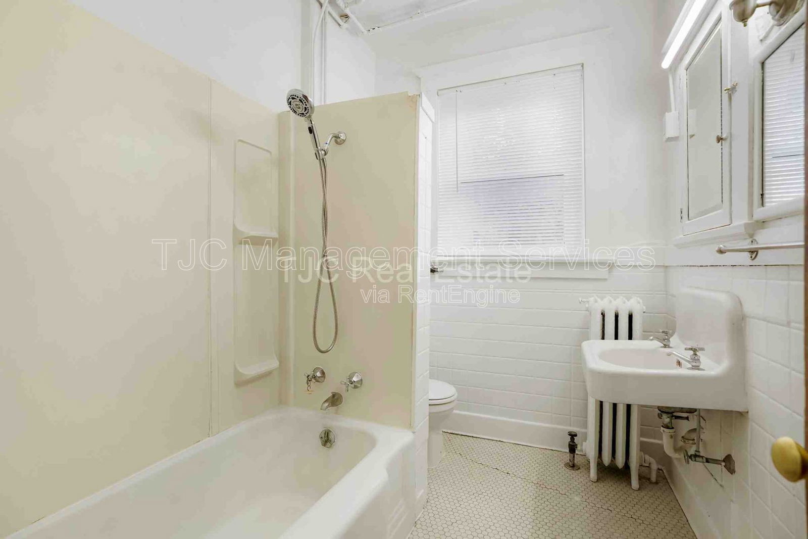 Gallery Image 18