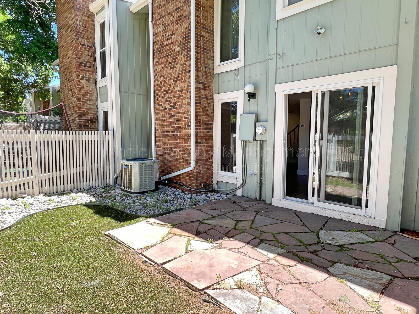 Gallery Image 16