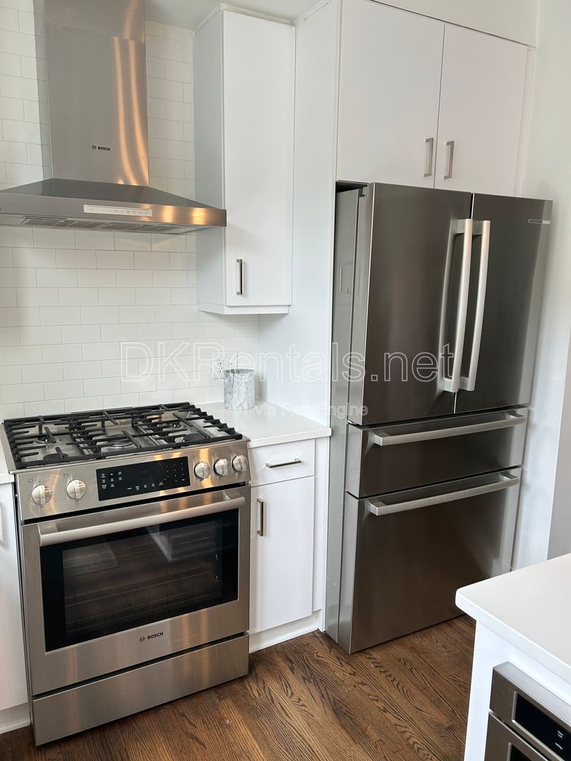 Gallery Image 16