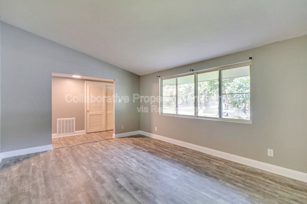 Gallery Image 19