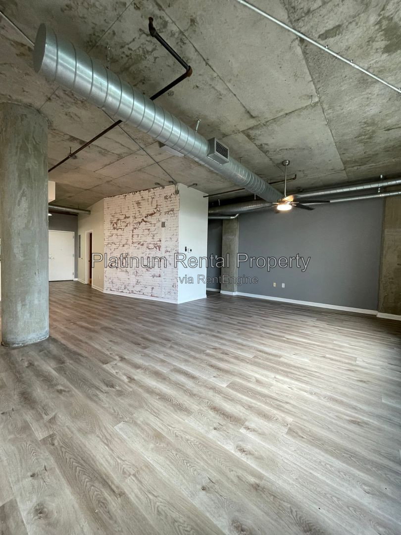 Gallery Image 32
