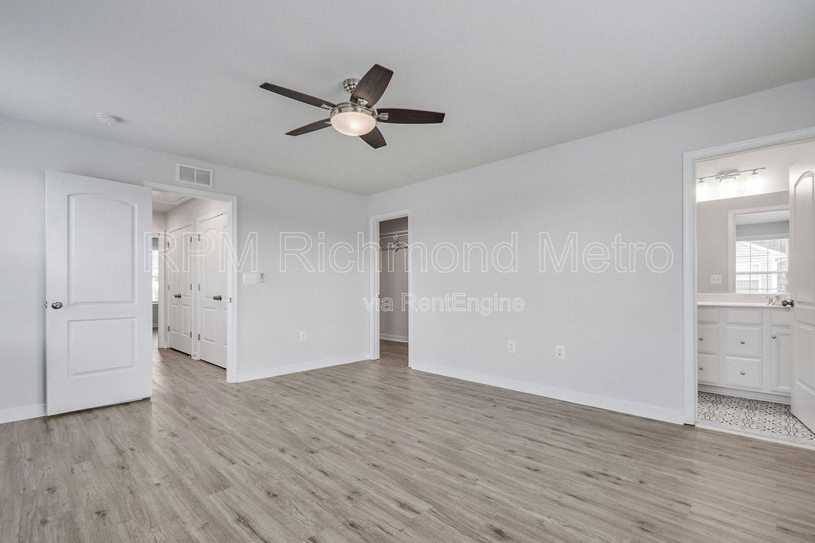 Gallery Image 19