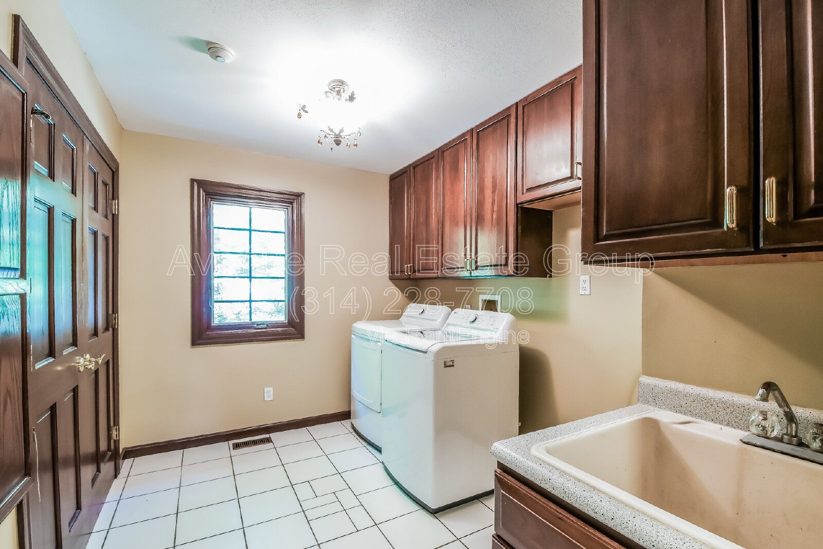 Gallery Image 9