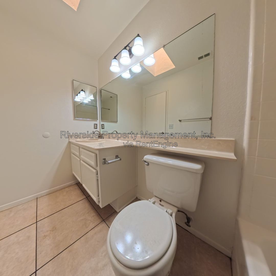 Gallery Image 16