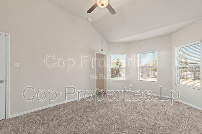 Gallery Image 34