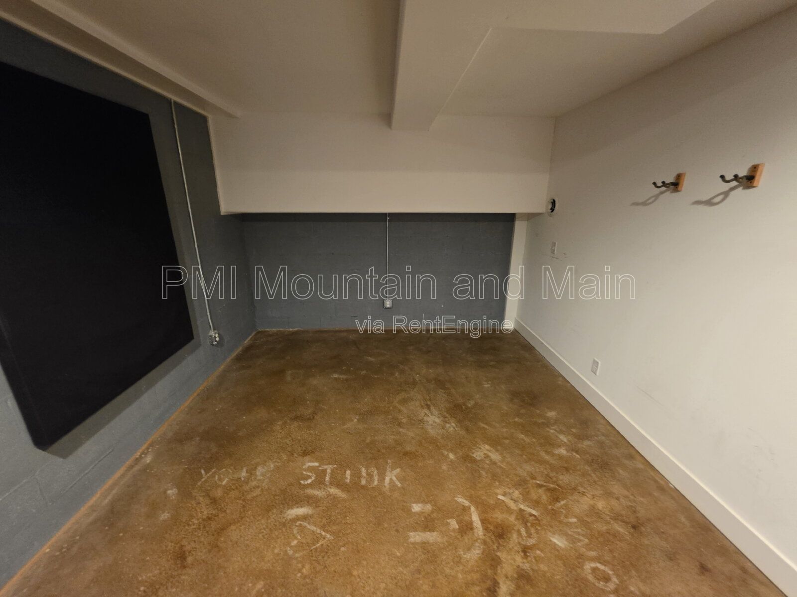 Gallery Image 44