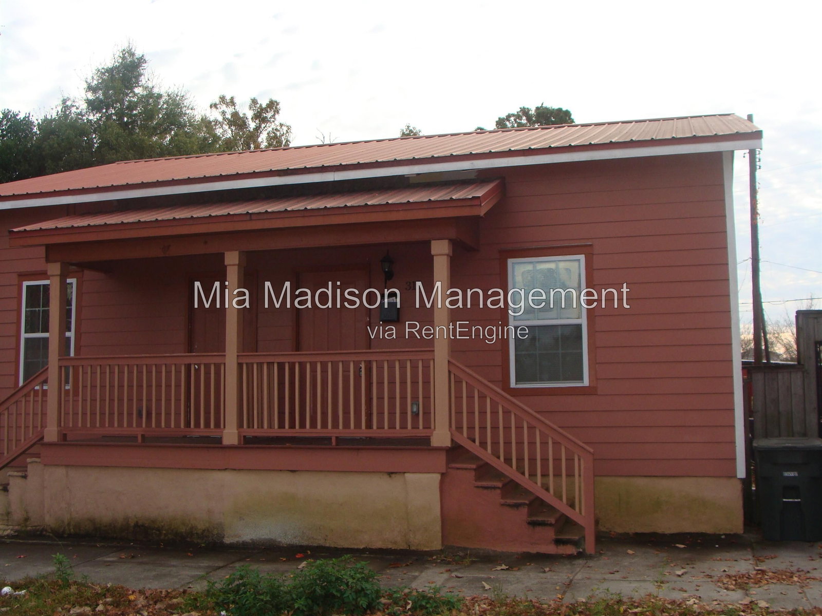 Gallery Image 0
