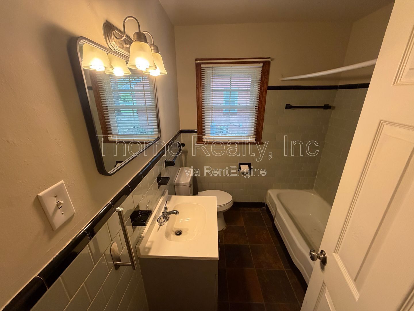 Gallery Image 18