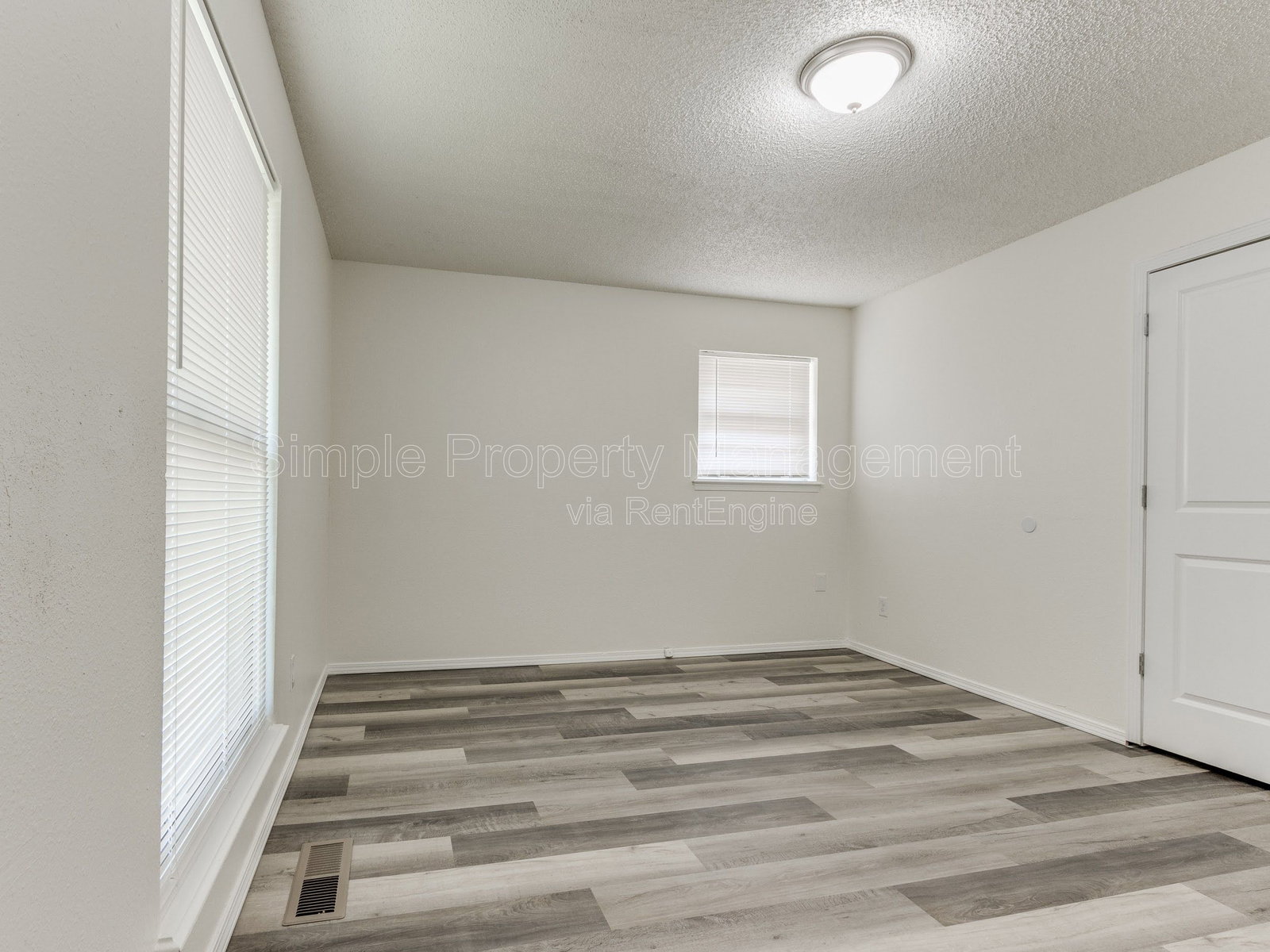 Gallery Image 20