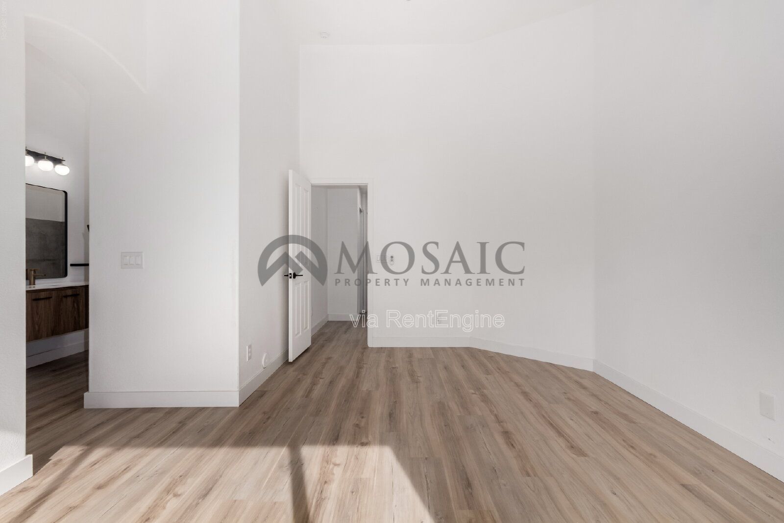 Gallery Image 30