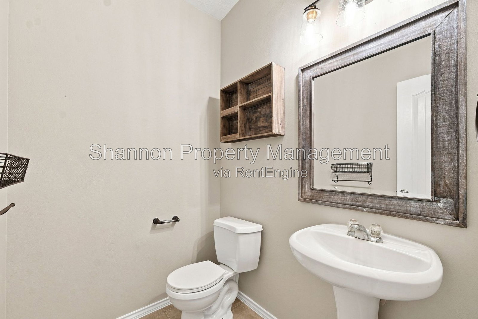 Gallery Image 16
