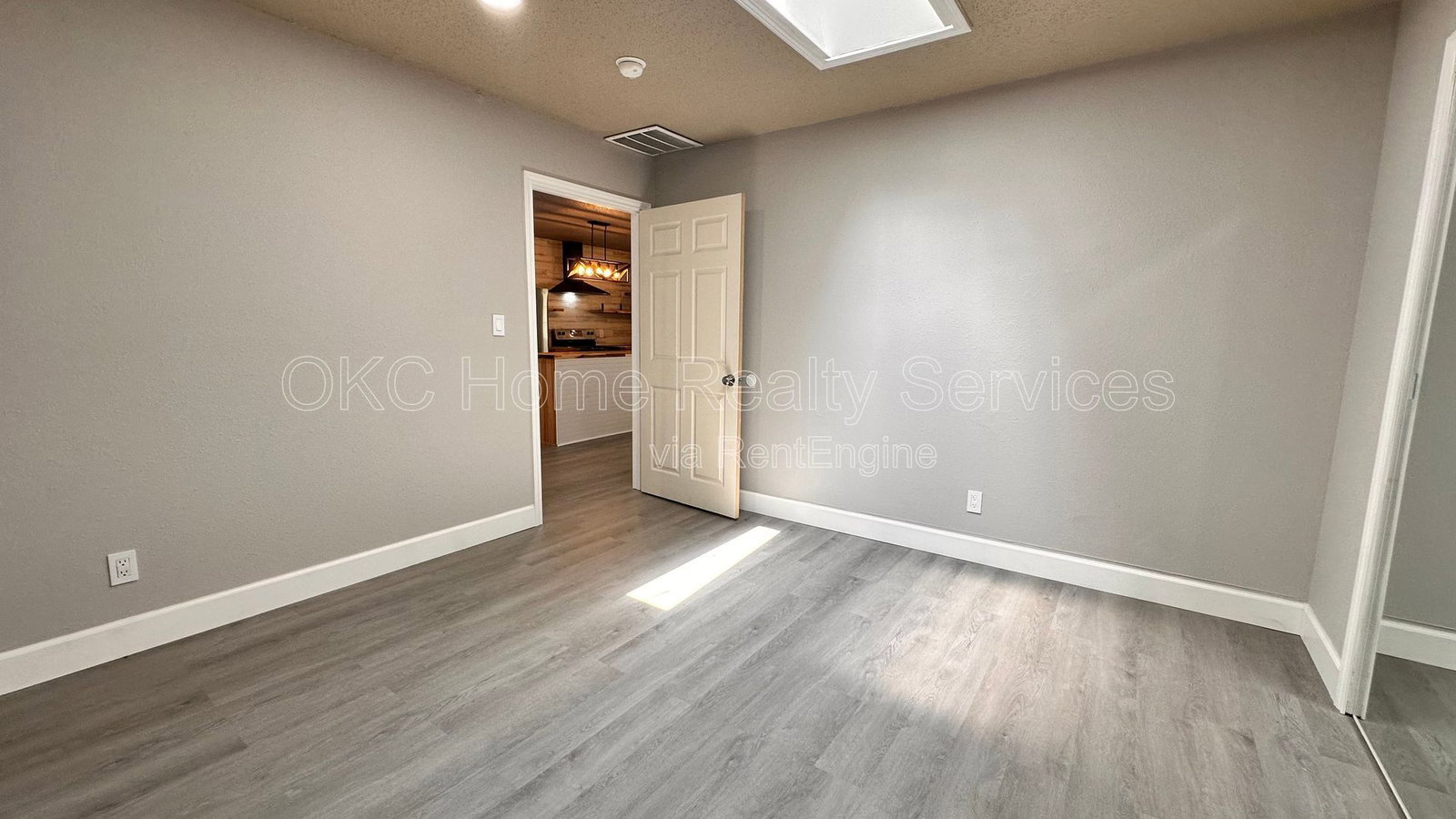Gallery Image 17