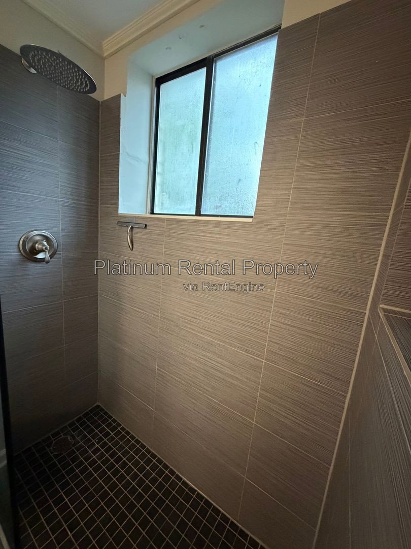 Gallery Image 23