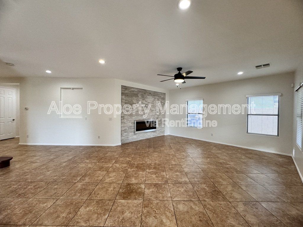 Gallery Image 43