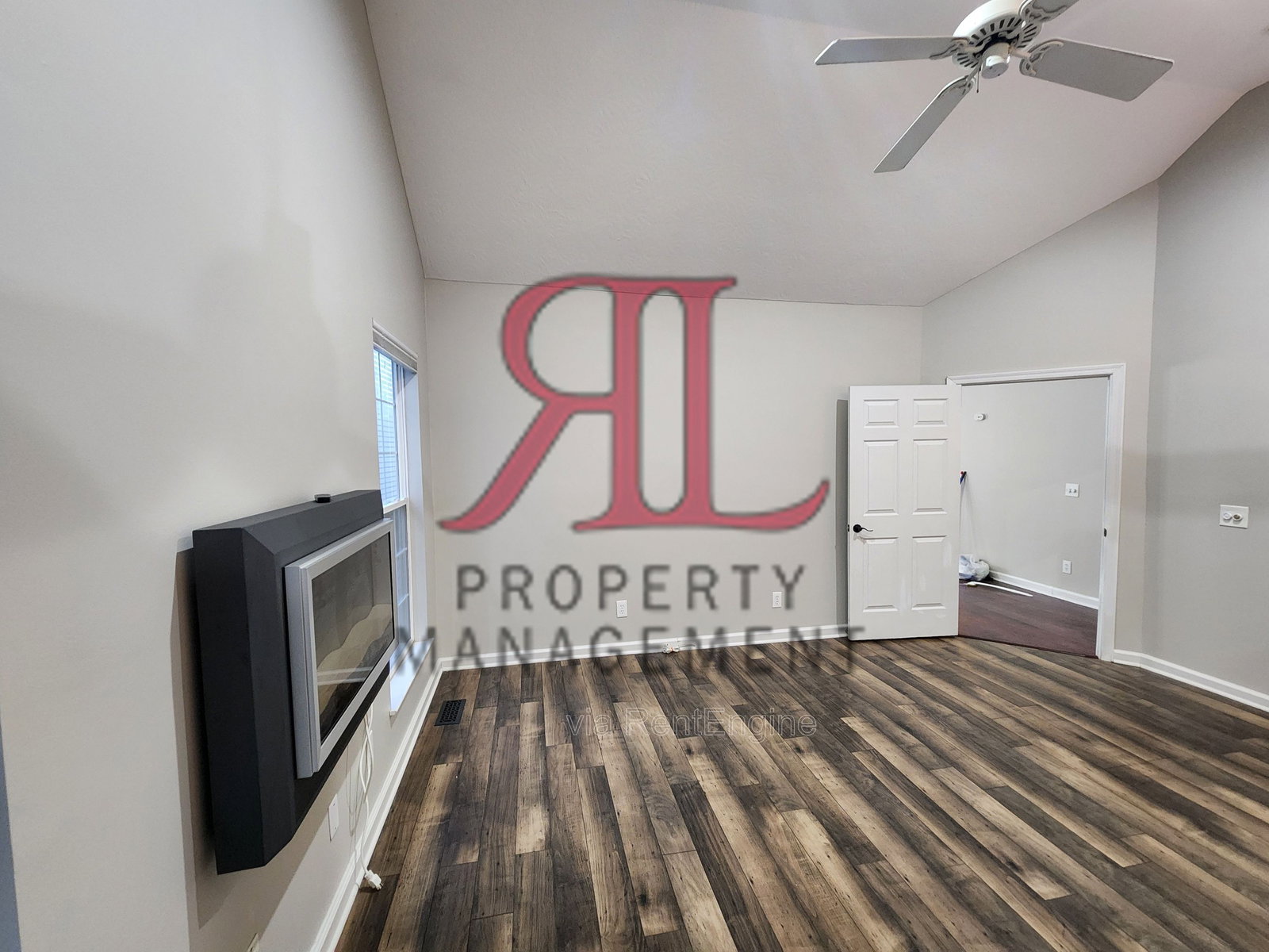 Gallery Image 17