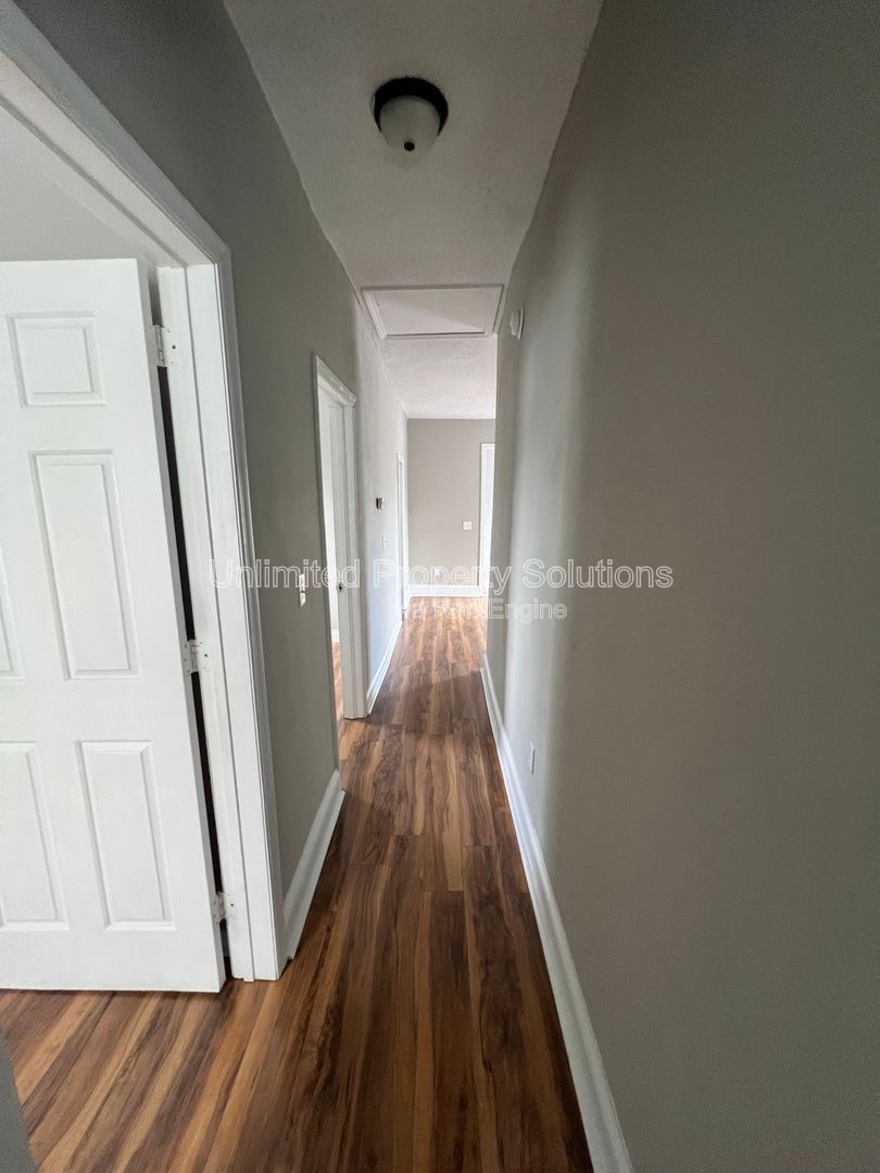 Gallery Image 14