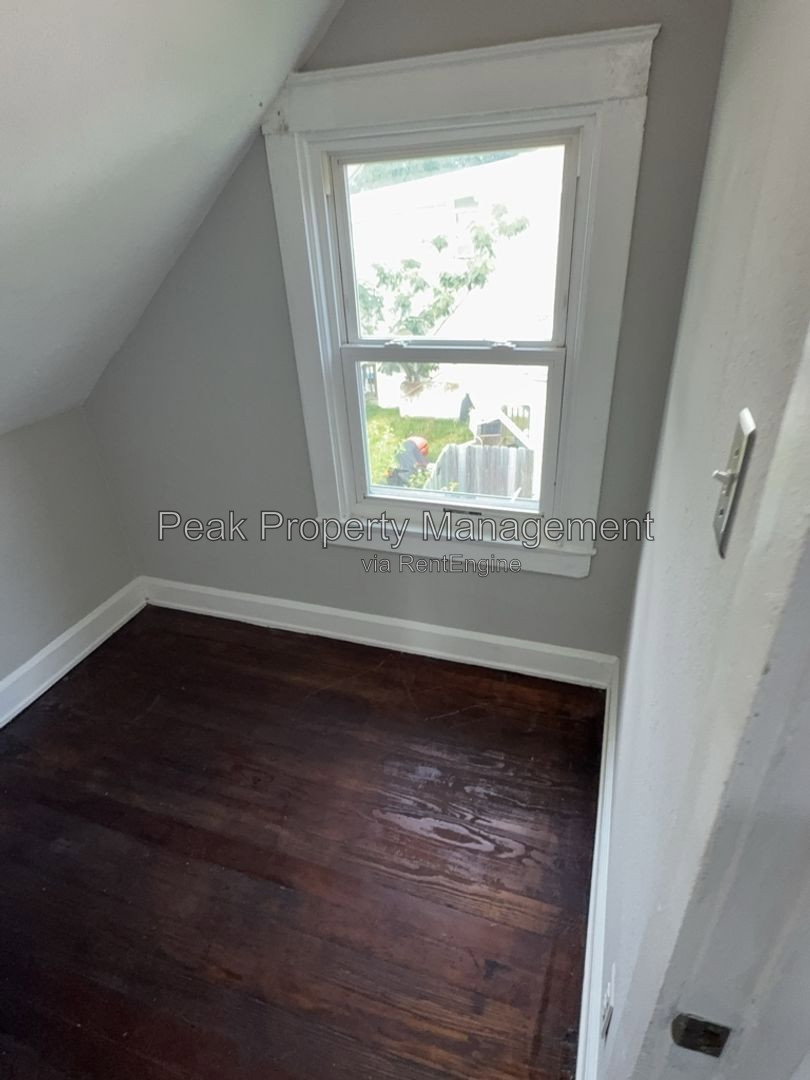 Gallery Image 9