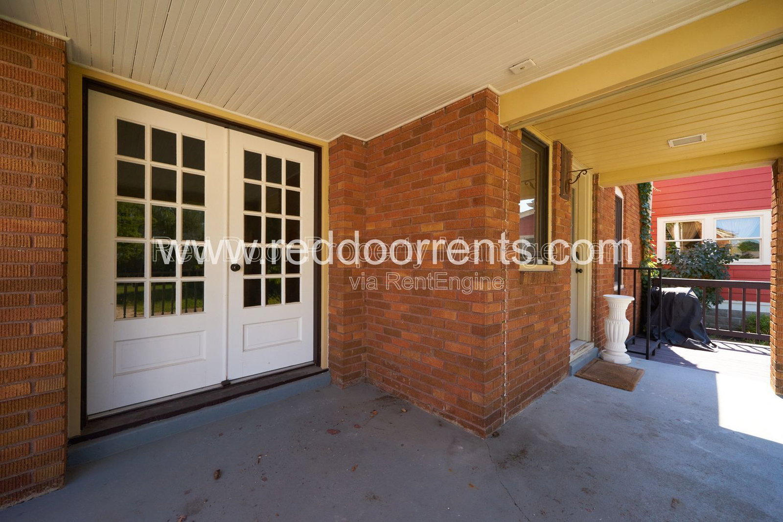Gallery Image 0
