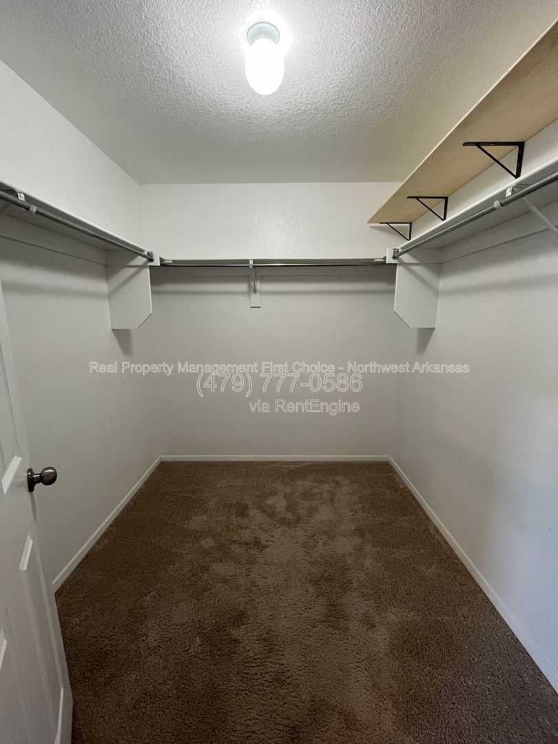 Gallery Image 17