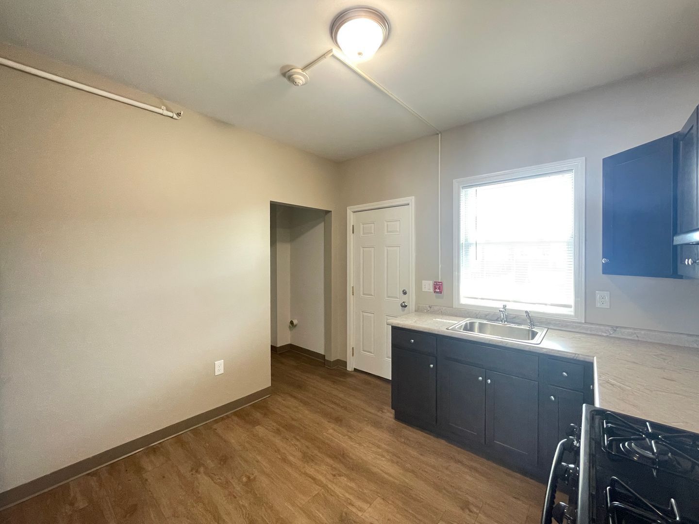 Gallery Image 0