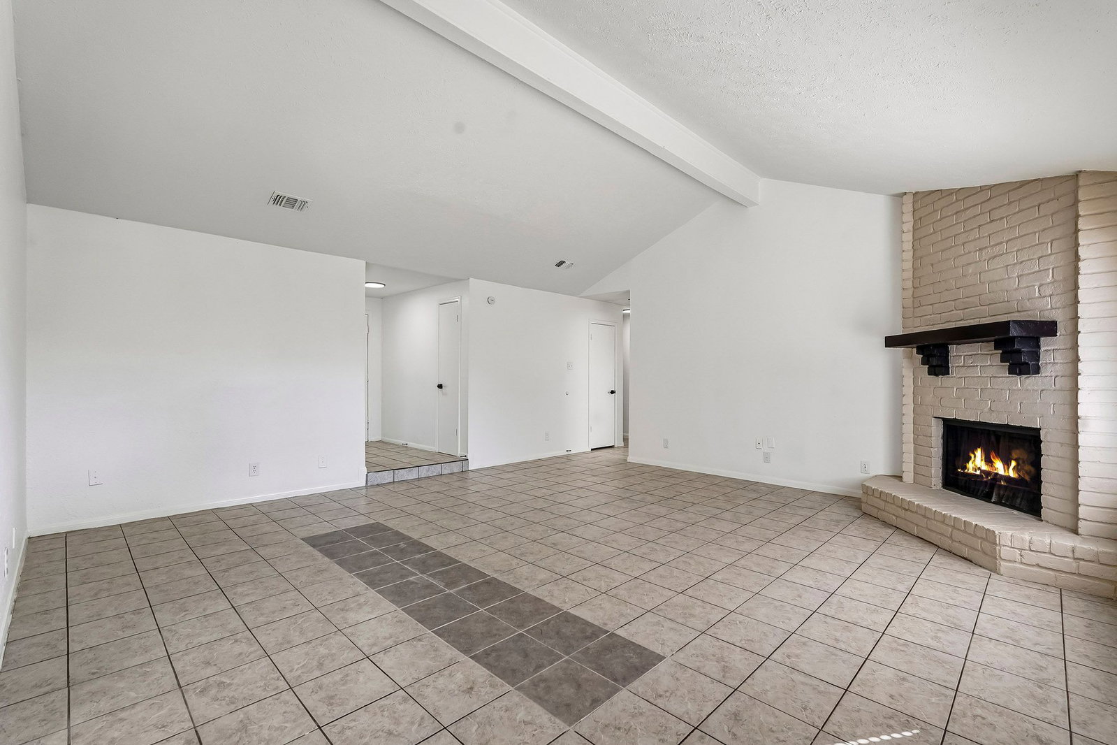Gallery Image 19