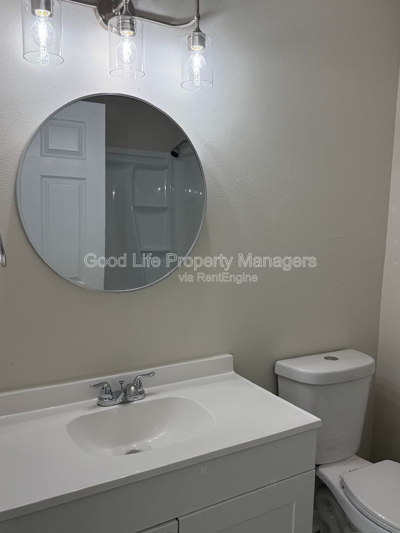 Gallery Image 16