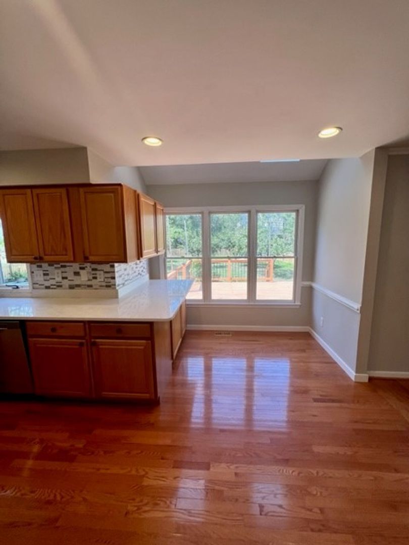 Gallery Image 16