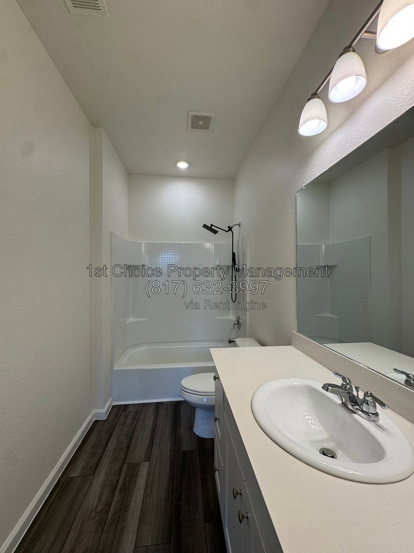 Gallery Image 18