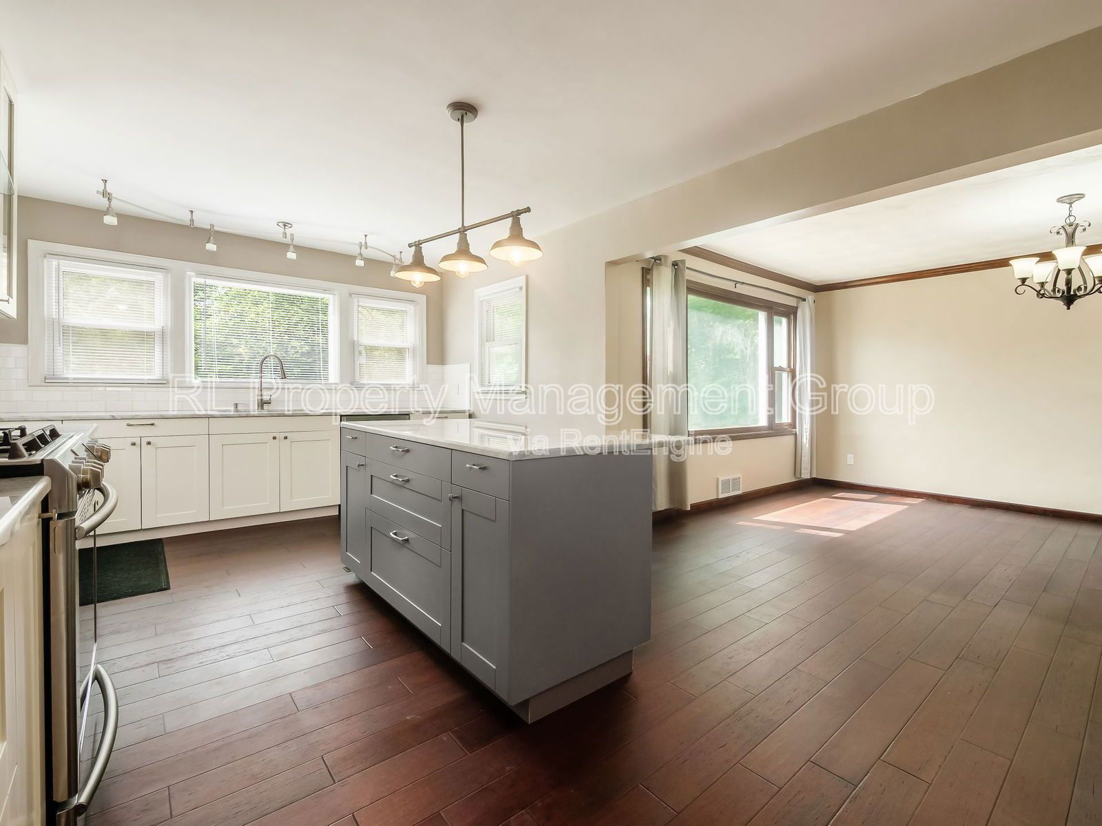 Gallery Image 14