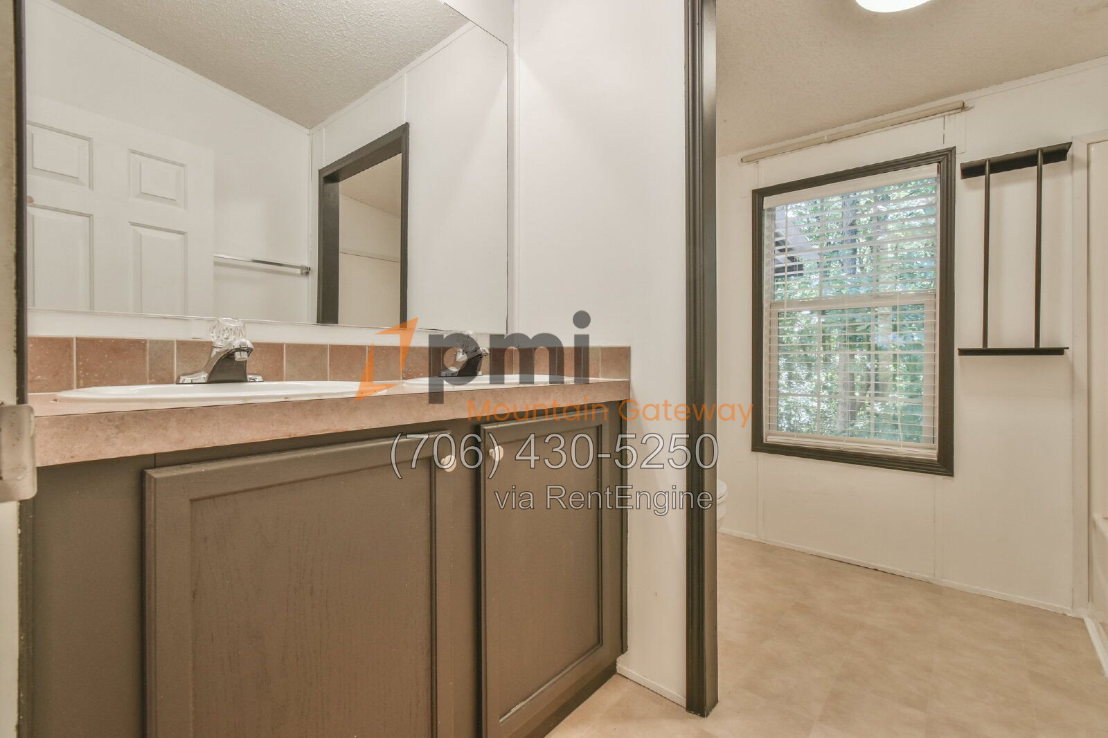 Gallery Image 17