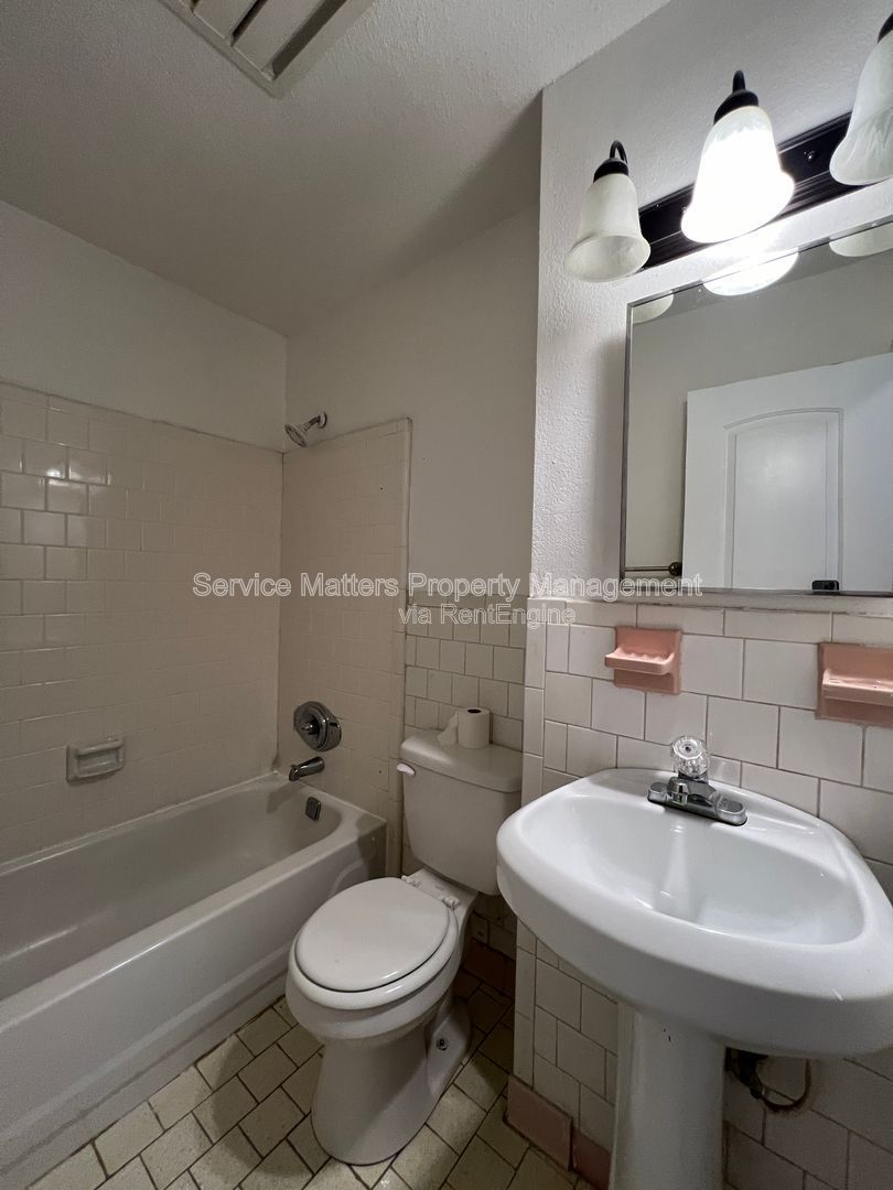 Gallery Image 19