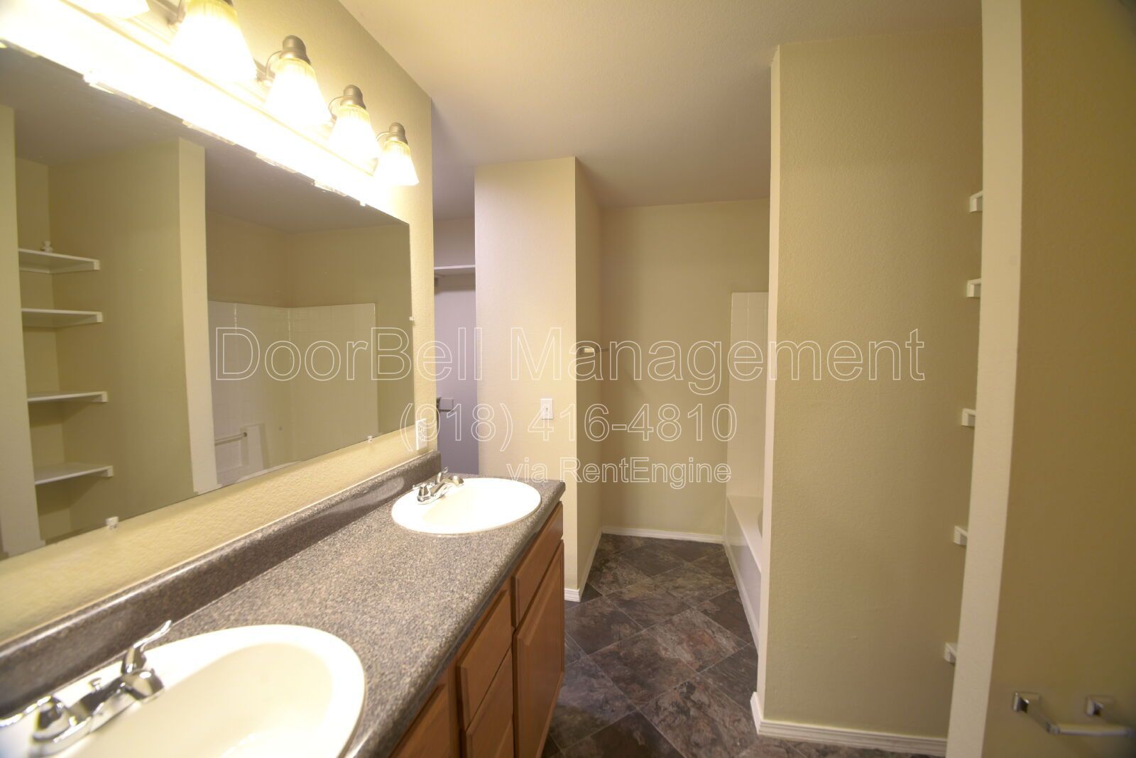 Gallery Image 17
