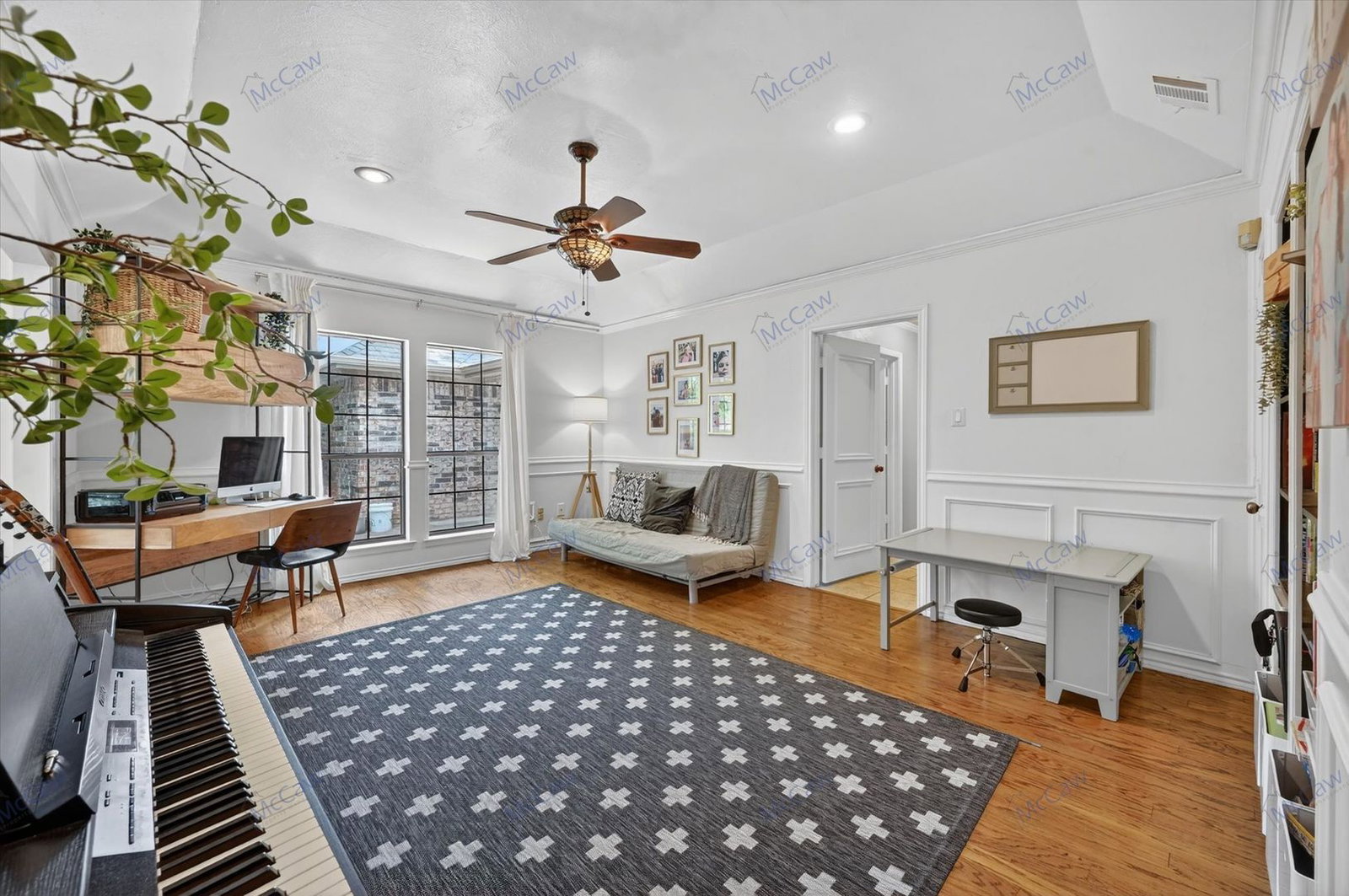 Gallery Image 9