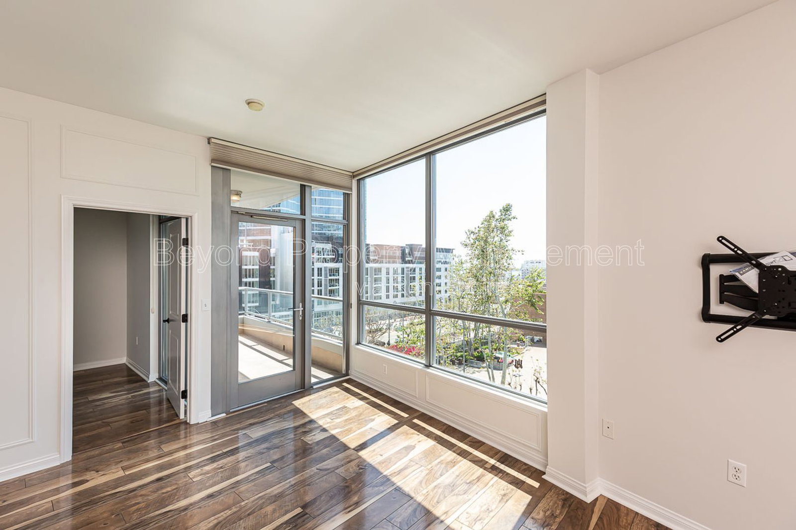 Gallery Image 15