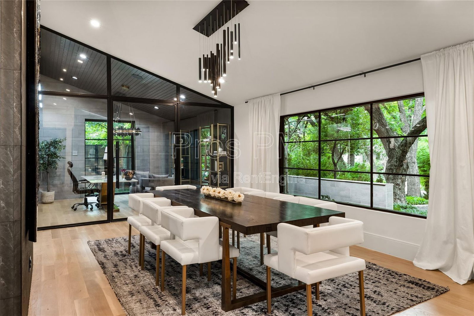 Gallery Image 12
