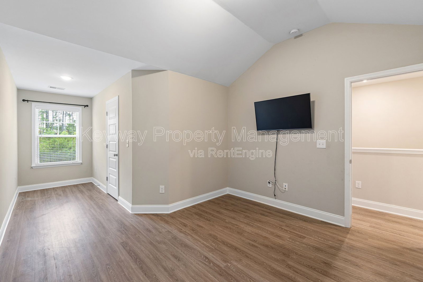 Gallery Image 16