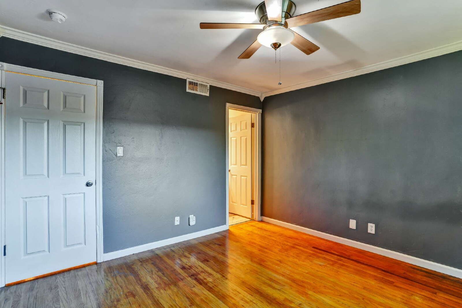 Gallery Image 18