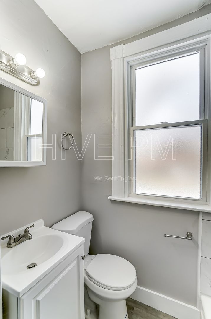 Gallery Image 14