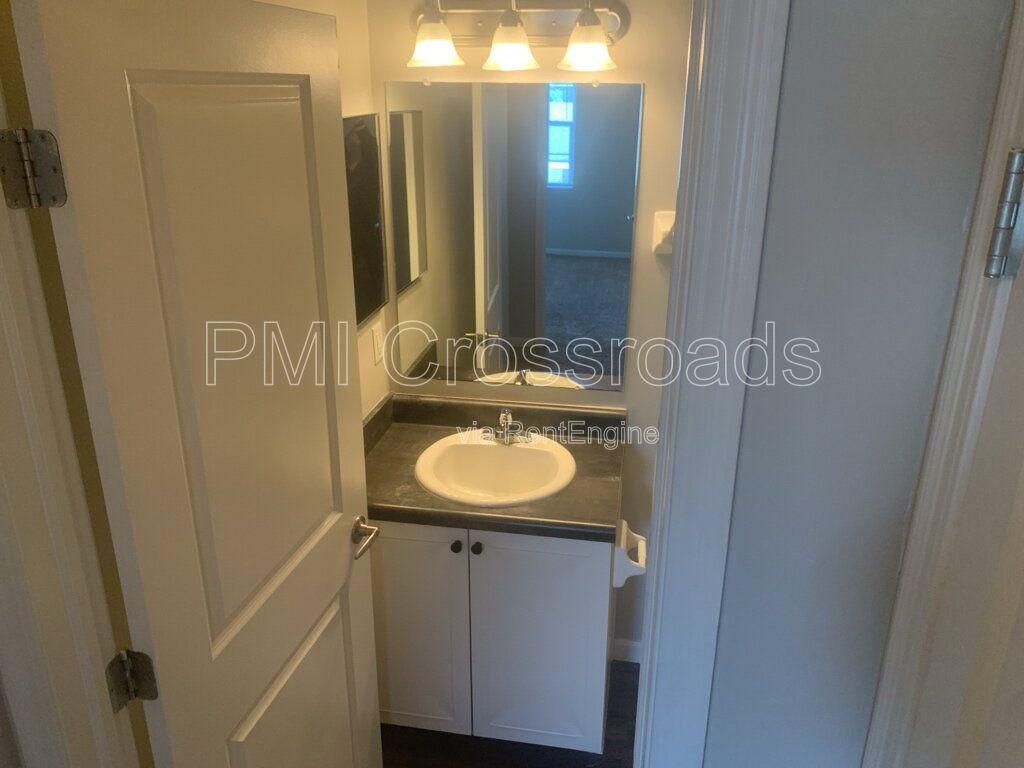 Gallery Image 16