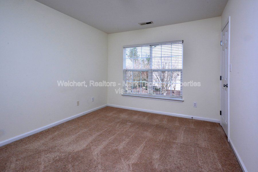 Gallery Image 20